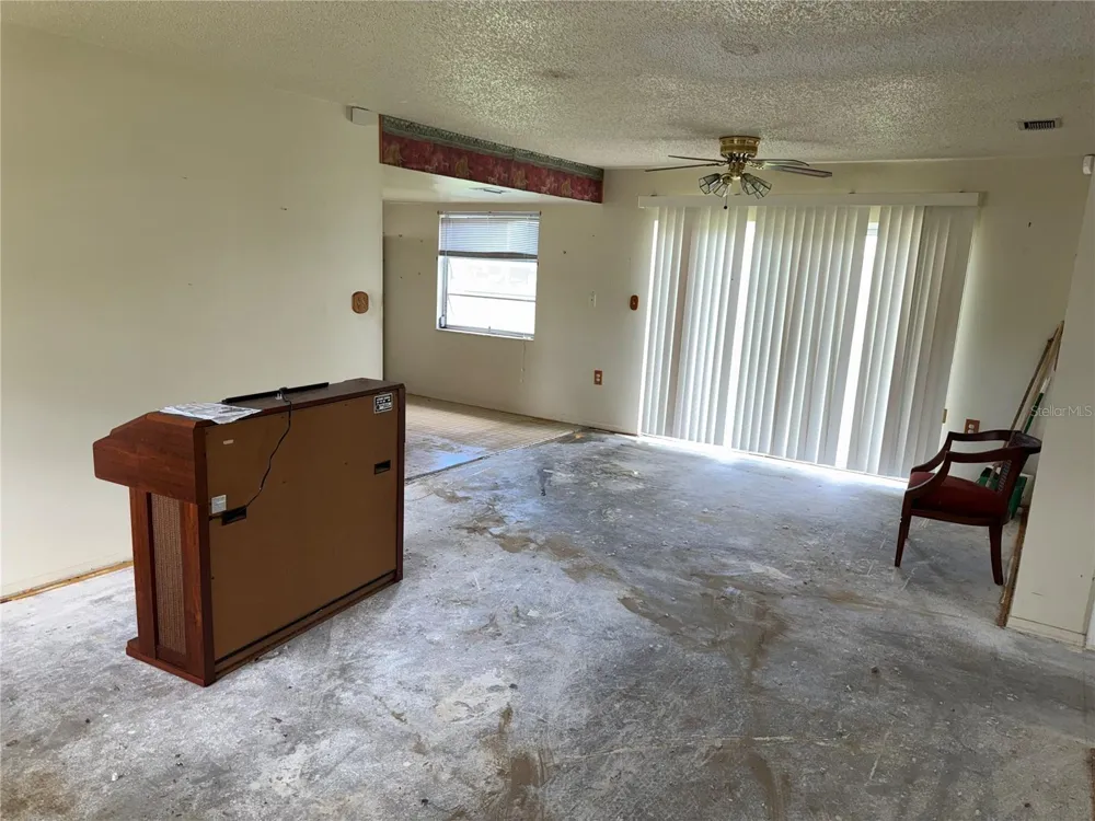 8019 COLTON DRIVE Port Richey, FL 34668