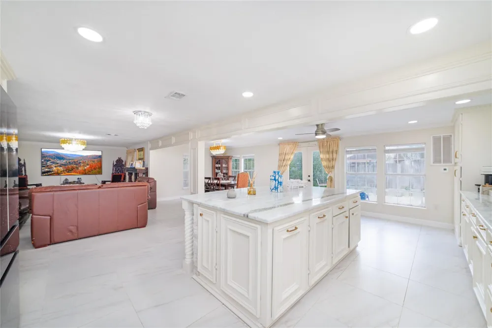 7711 Miller Glen Lane Houston, TX 77072