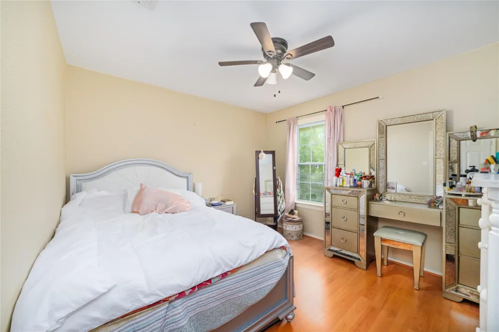 7711 Miller Glen Lane Houston, TX 77072