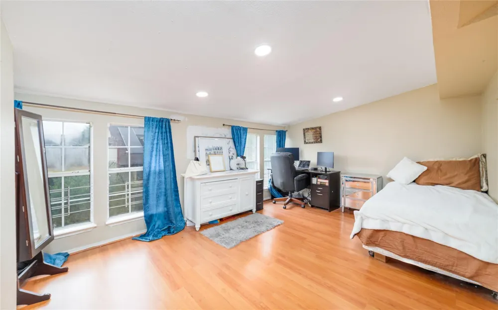 7711 Miller Glen Lane Houston, TX 77072