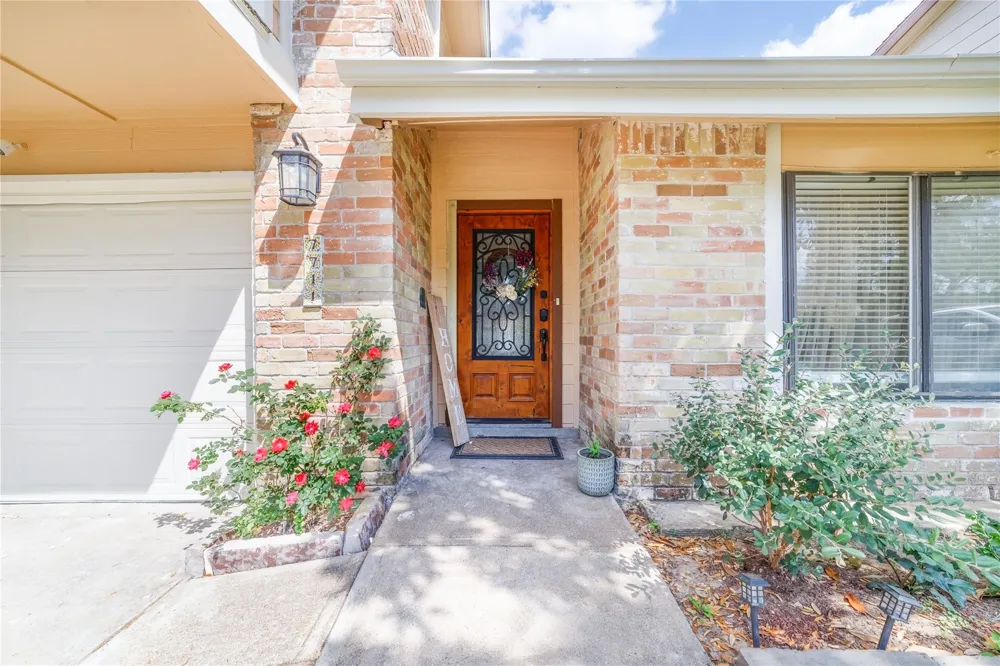 7711 Miller Glen Lane Houston, TX 77072