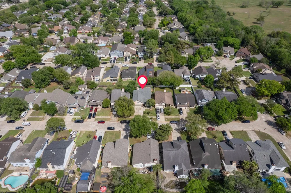 7711 Miller Glen Lane Houston, TX 77072