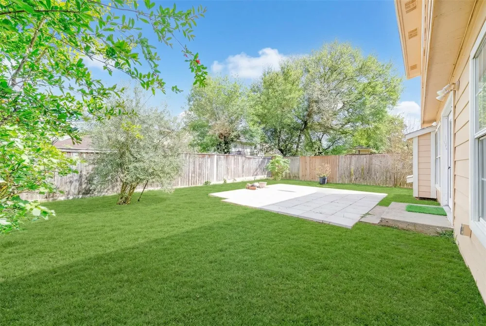 7711 Miller Glen Lane Houston, TX 77072