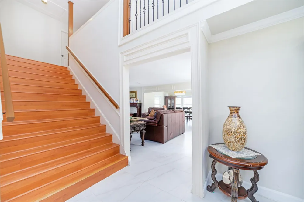 7711 Miller Glen Lane Houston, TX 77072