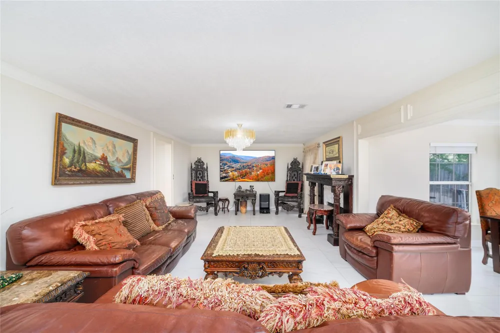 7711 Miller Glen Lane Houston, TX 77072