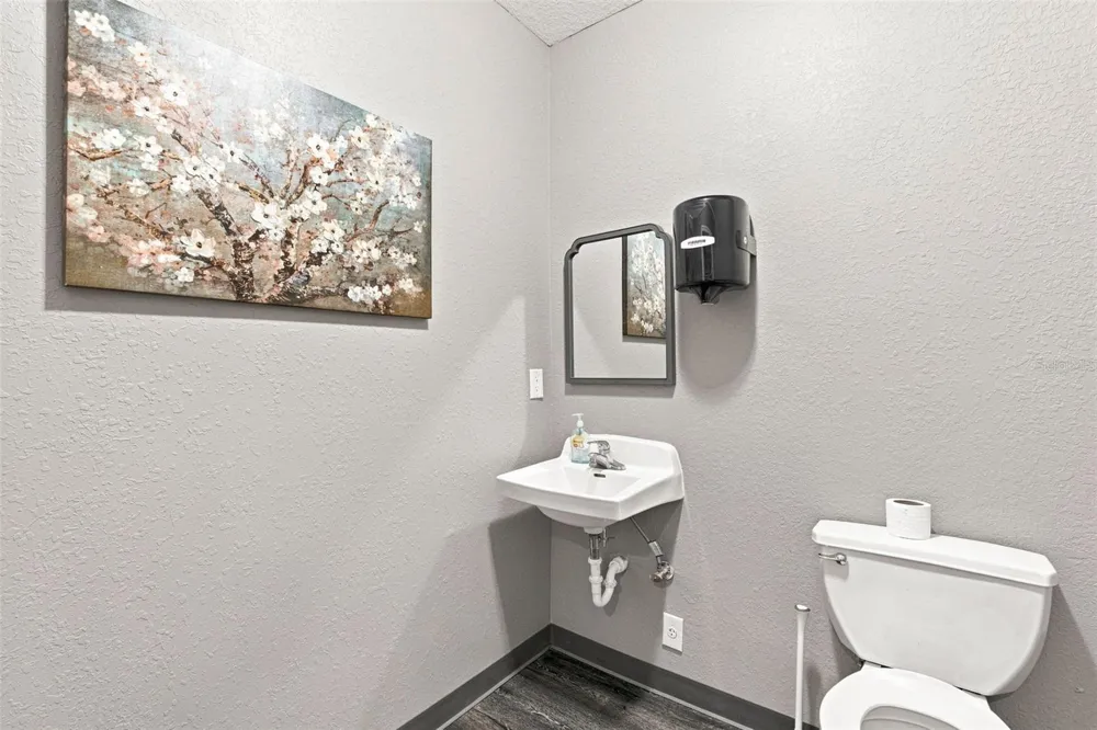 2842 TAMIAMI TRAIL Port Charlotte, FL 33952