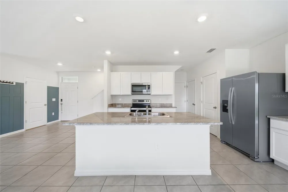 16353 SILENT SANDS LANE Odessa, FL 33556