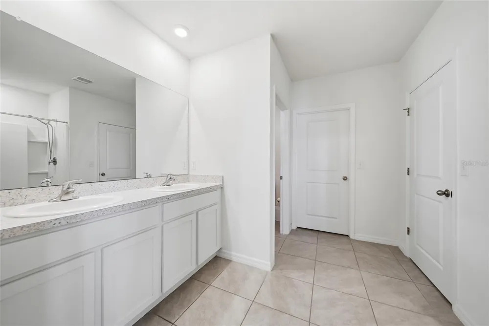 16353 SILENT SANDS LANE Odessa, FL 33556