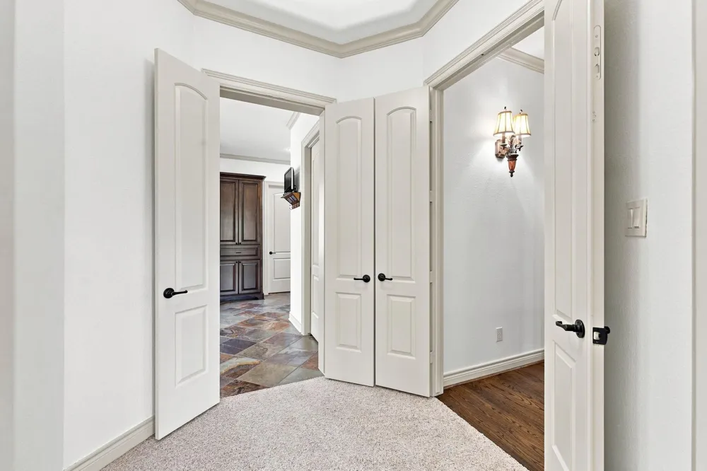 5411 Woodbury Street Weston Lakes, TX 77441