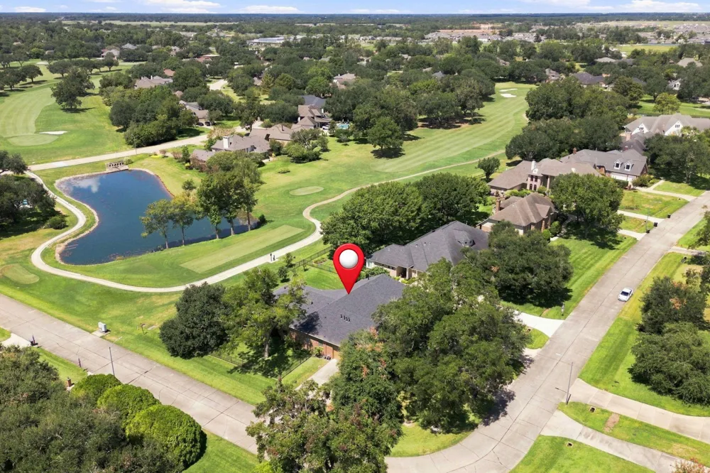 5411 Woodbury Street Weston Lakes, TX 77441