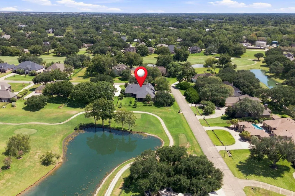5411 Woodbury Street Weston Lakes, TX 77441