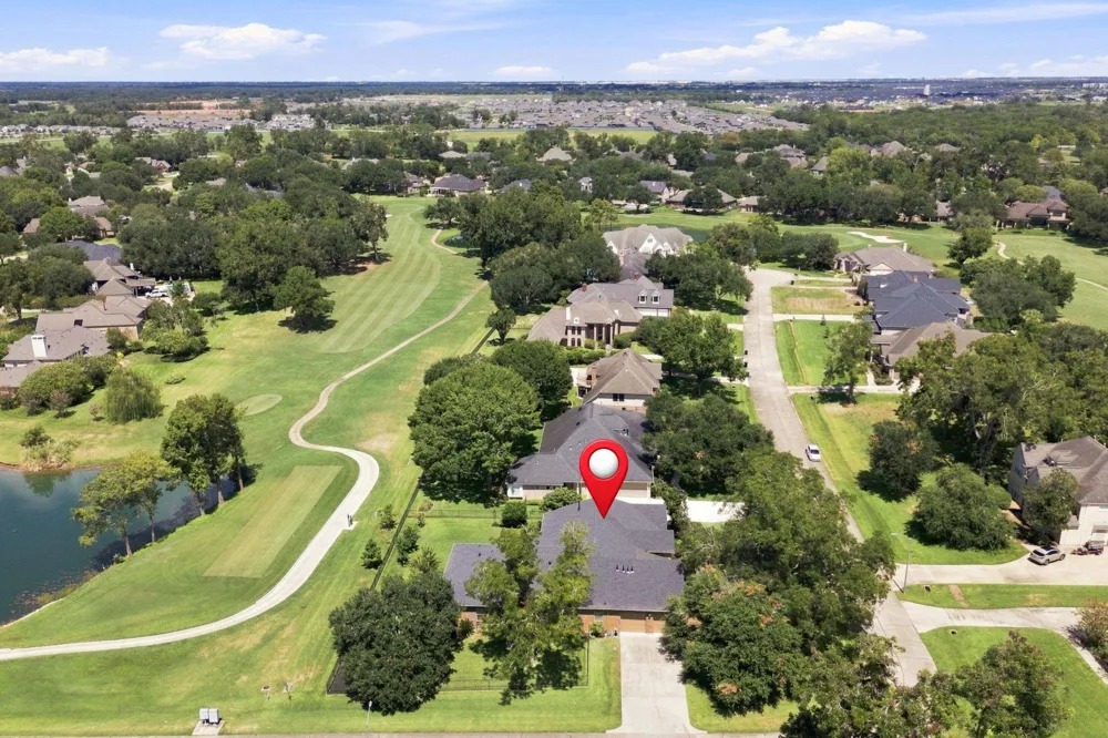 5411 Woodbury Street Weston Lakes, TX 77441