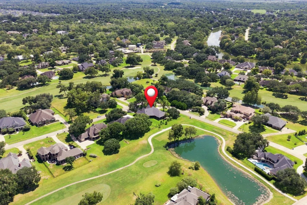 5411 Woodbury Street Weston Lakes, TX 77441