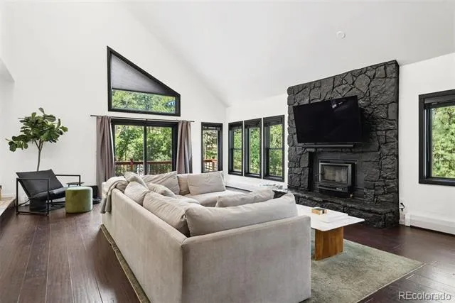 1015 Timber Valley Road Colorado Springs, CO 80919