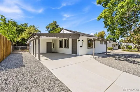 2631 S Green Court