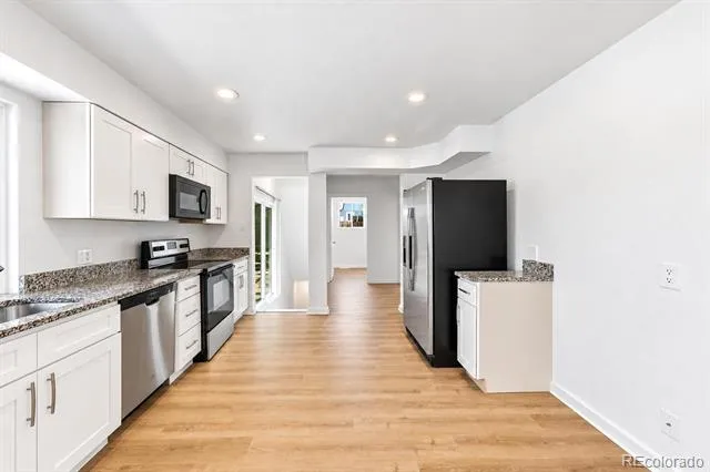 2631 S Green Court Denver, CO 80219