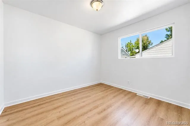 2631 S Green Court Denver, CO 80219