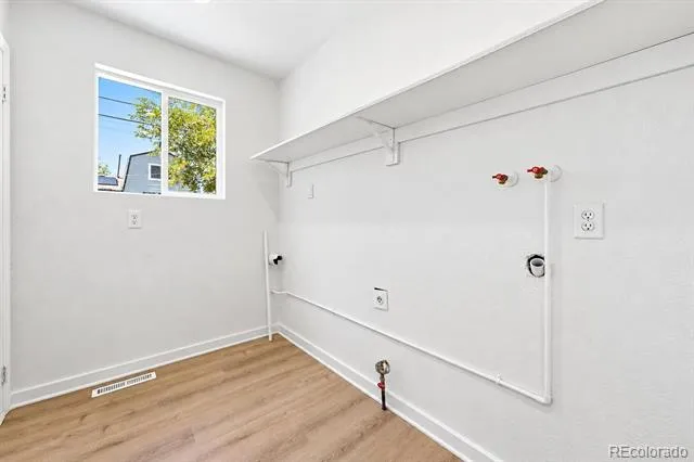 2631 S Green Court Denver, CO 80219