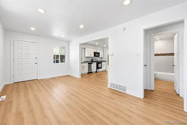 2631 S Green Court Denver, CO 80219