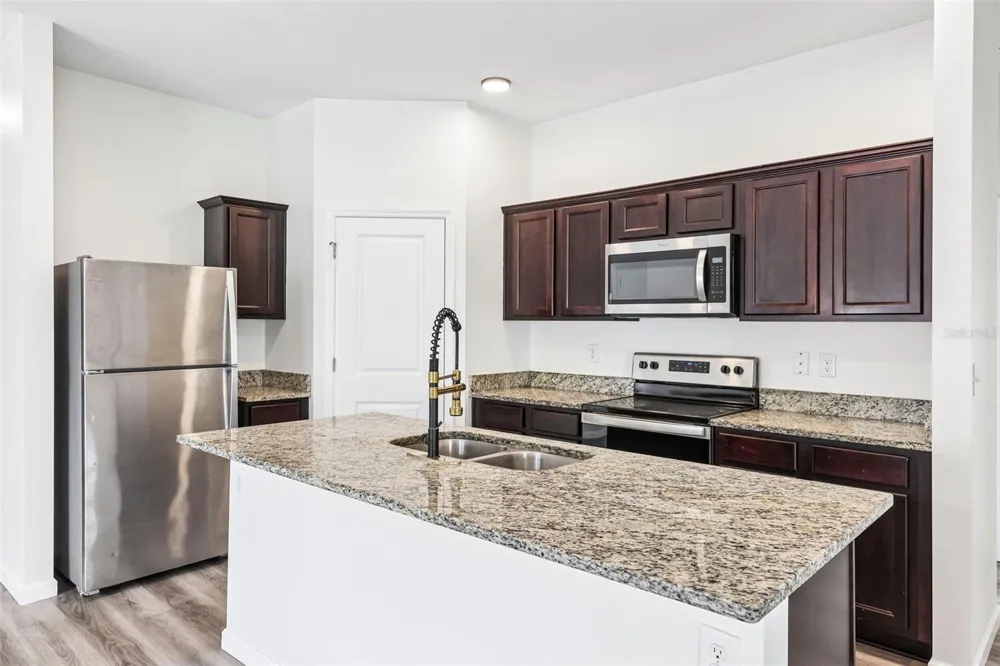 1005 WANDERER DRIVE Deltona, FL 32738