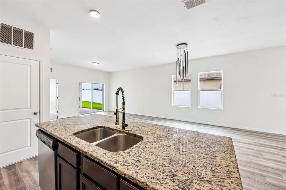 1005 WANDERER DRIVE Deltona, FL 32738