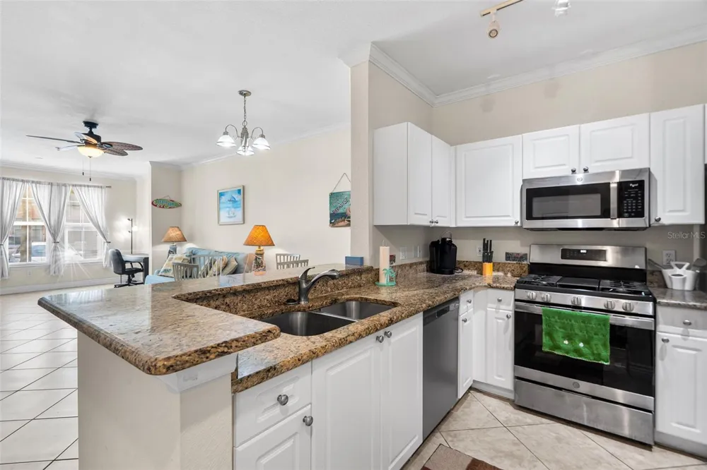 2724 VIA MURANO #615 Clearwater, FL 33764
