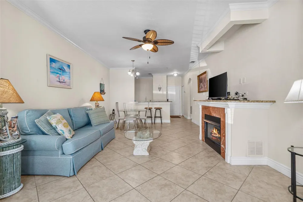2724 VIA MURANO #615 Clearwater, FL 33764