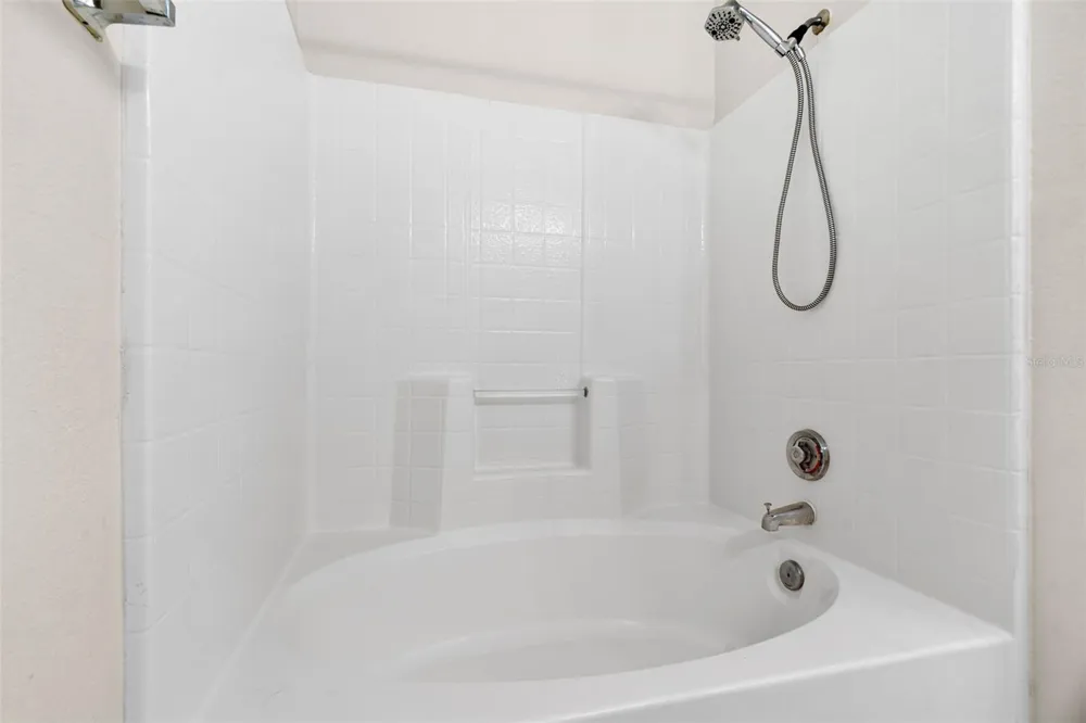 2724 VIA MURANO #615 Clearwater, FL 33764