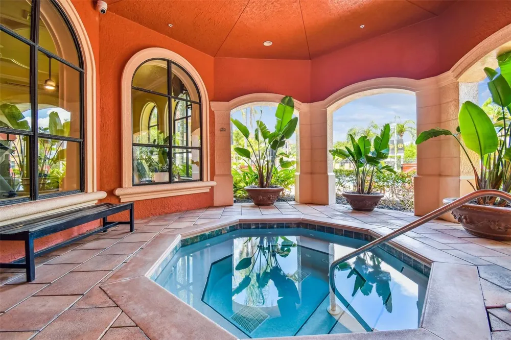 2724 VIA MURANO #615 Clearwater, FL 33764