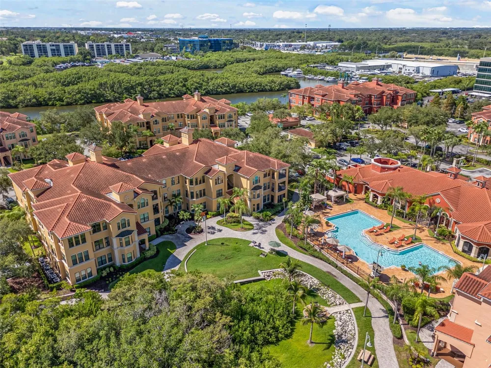 2724 VIA MURANO #615 Clearwater, FL 33764