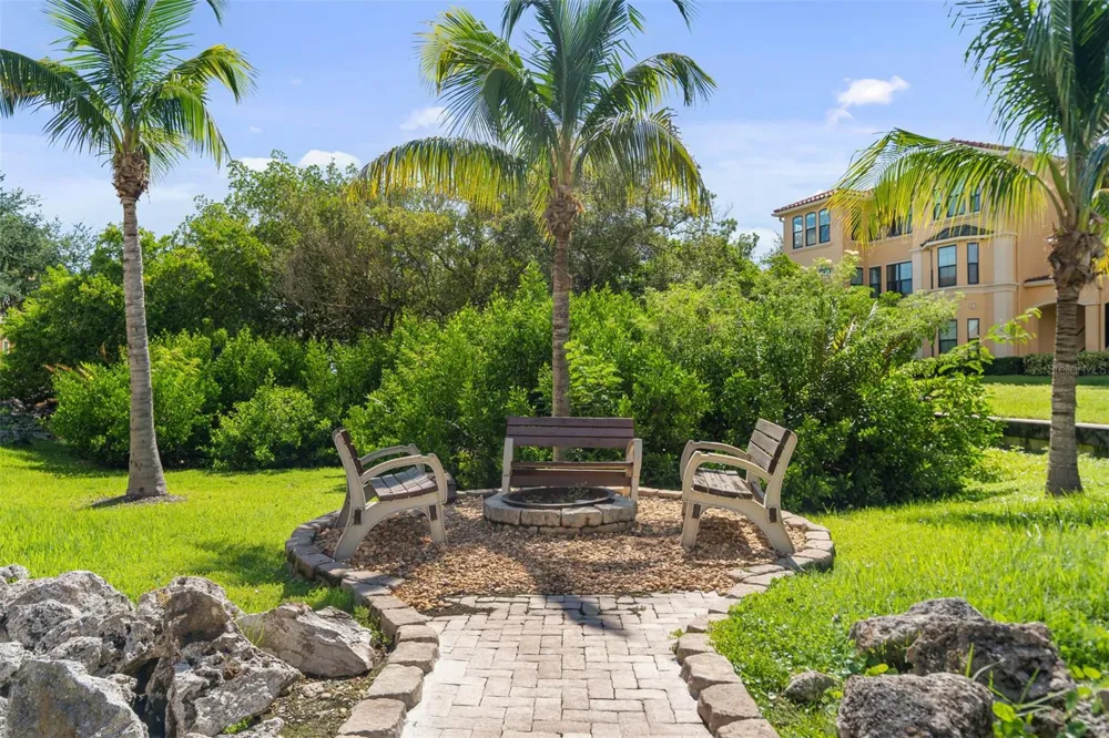 2724 VIA MURANO #615 Clearwater, FL 33764