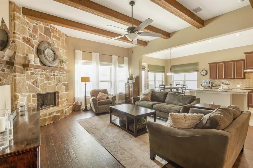 321 Westwood Drive League City, TX 77573