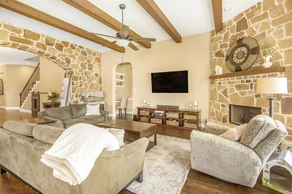 321 Westwood Drive League City, TX 77573