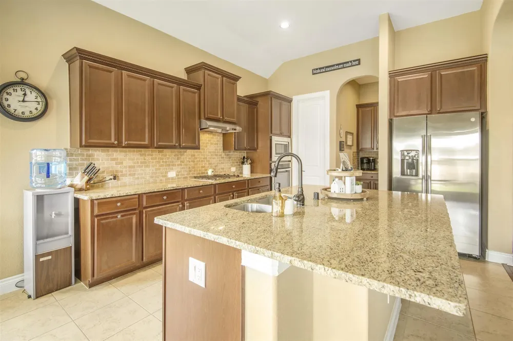321 Westwood Drive League City, TX 77573