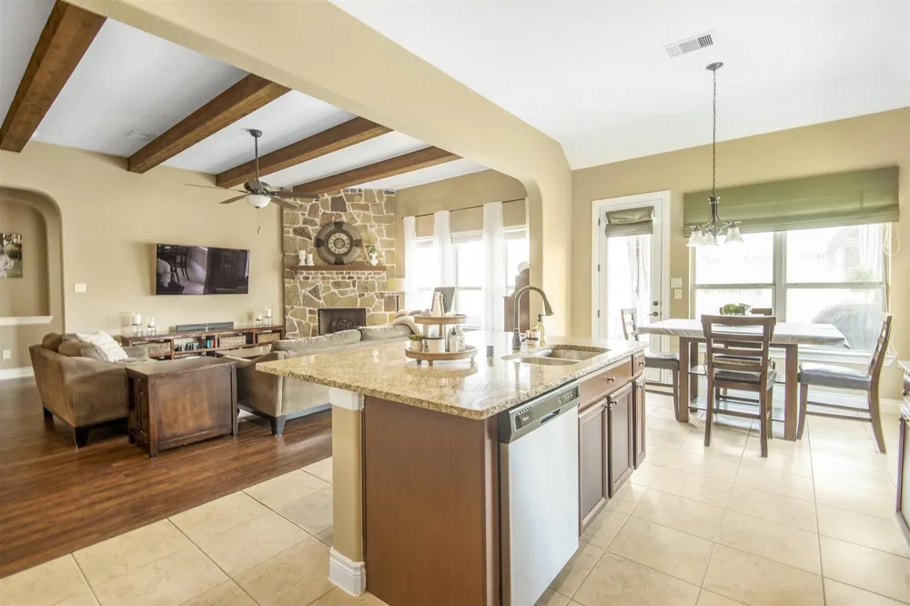 321 Westwood Drive League City, TX 77573