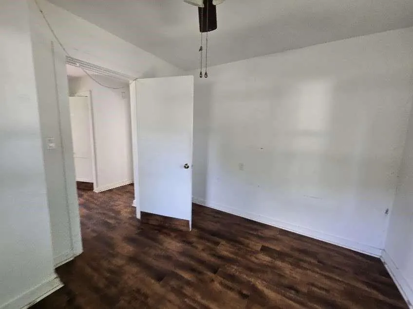 200 S Magnolia Street Highlands, TX 77562