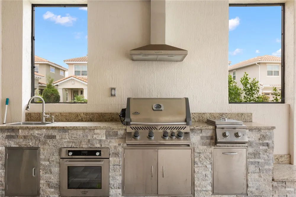 8148 CLEOBURY DRIVE Orlando, FL 32832