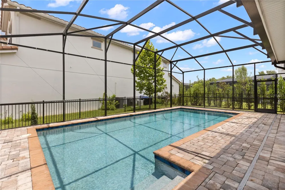 8148 CLEOBURY DRIVE Orlando, FL 32832