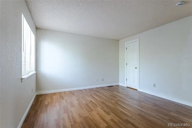 4984 S Dunkirk Way Centennial, CO 80015