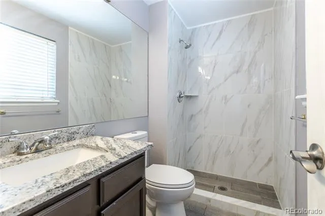 4984 S Dunkirk Way Centennial, CO 80015