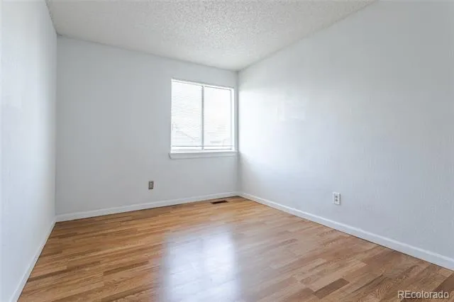 4984 S Dunkirk Way Centennial, CO 80015