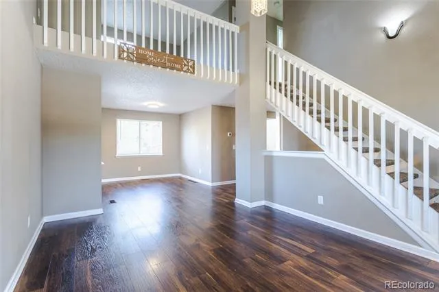 4984 S Dunkirk Way Centennial, CO 80015