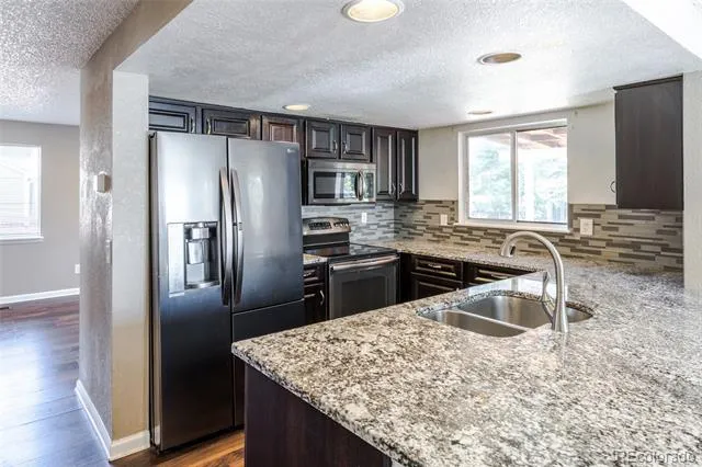 4984 S Dunkirk Way Centennial, CO 80015