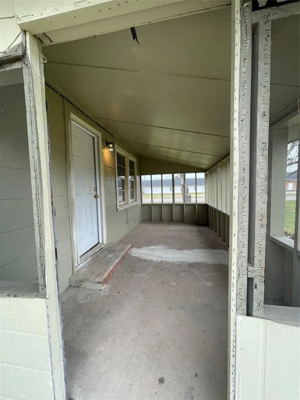 609 Avenue D Freeport, TX 77541
