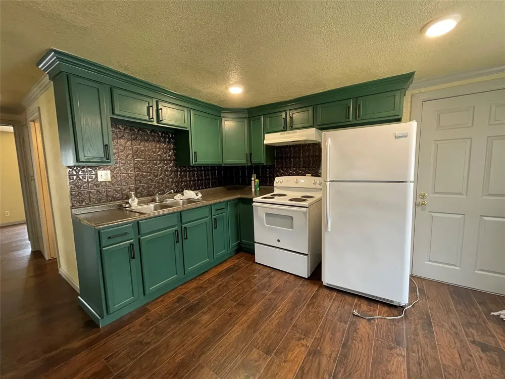609 Avenue D Freeport, TX 77541