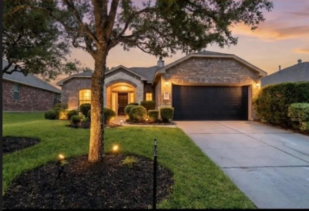 22054 Mission Canyon Lane Porter, TX 77365