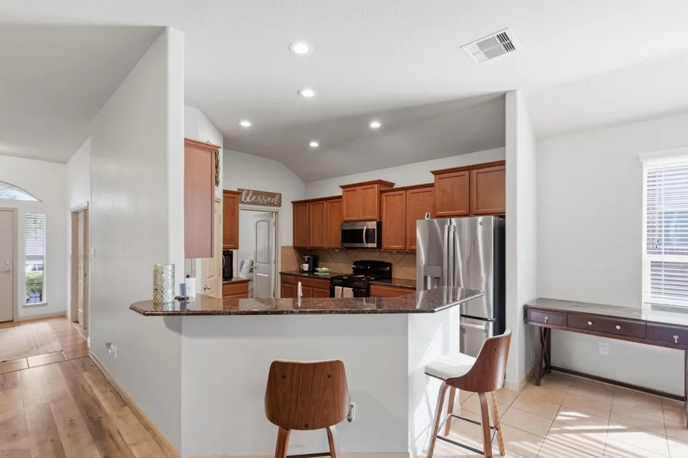22054 Mission Canyon Lane Porter, TX 77365