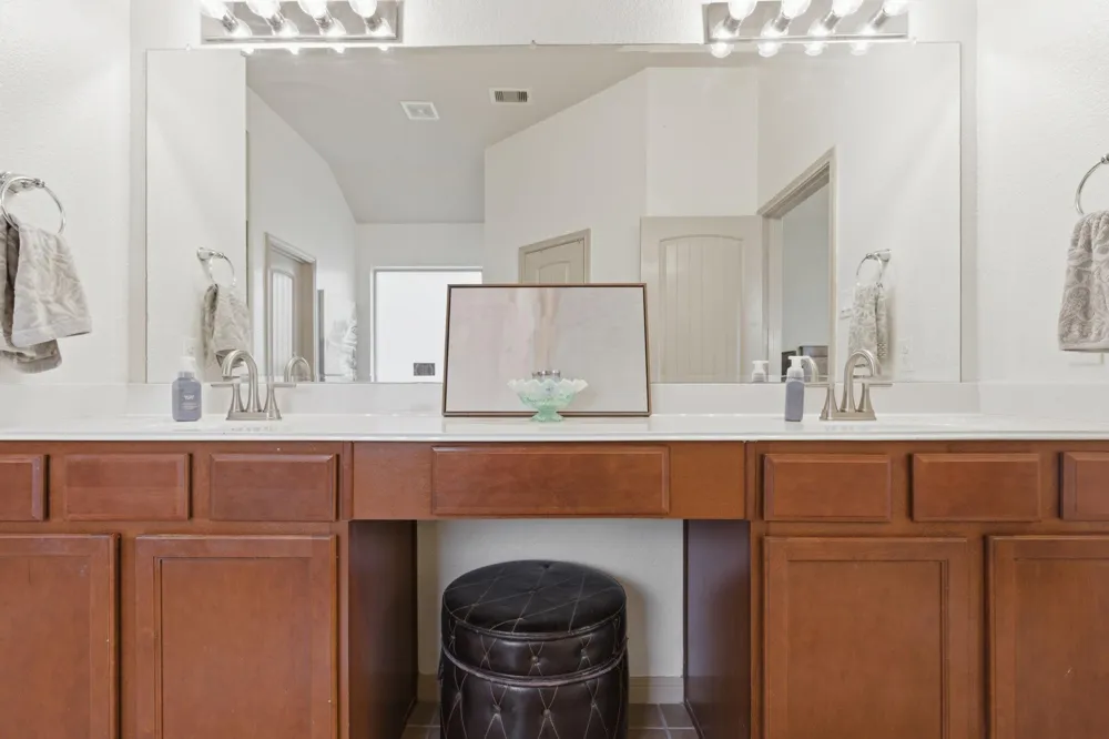 22054 Mission Canyon Lane Porter, TX 77365