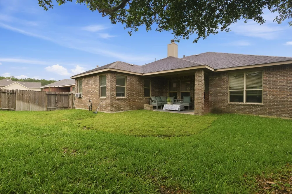 22054 Mission Canyon Lane Porter, TX 77365