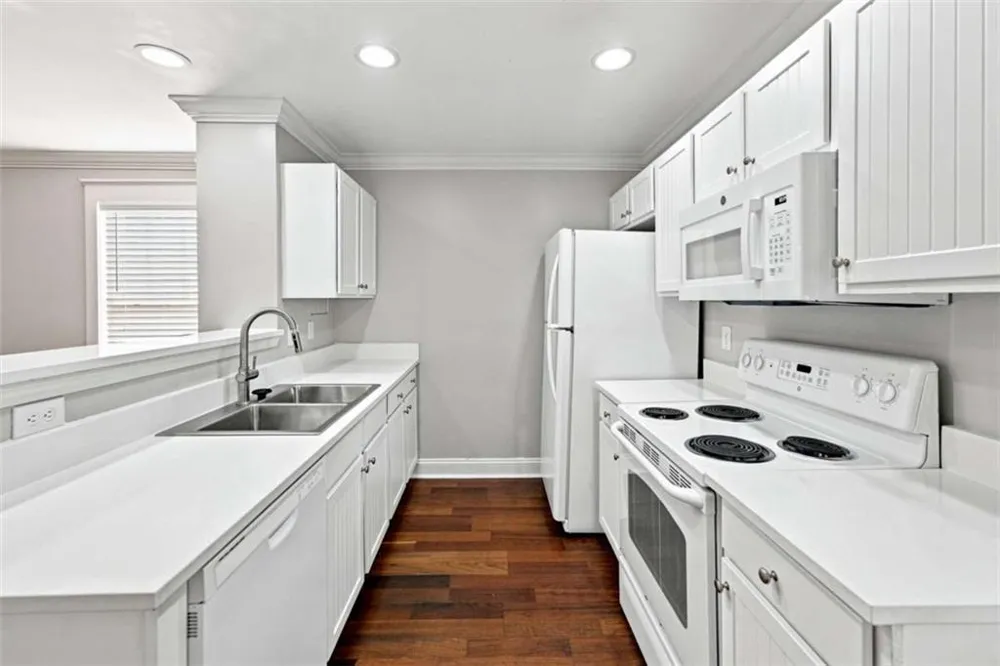 1035 Barnett Shoals Road #450 Athens, GA 30605